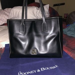 Dooney & Bourke purse